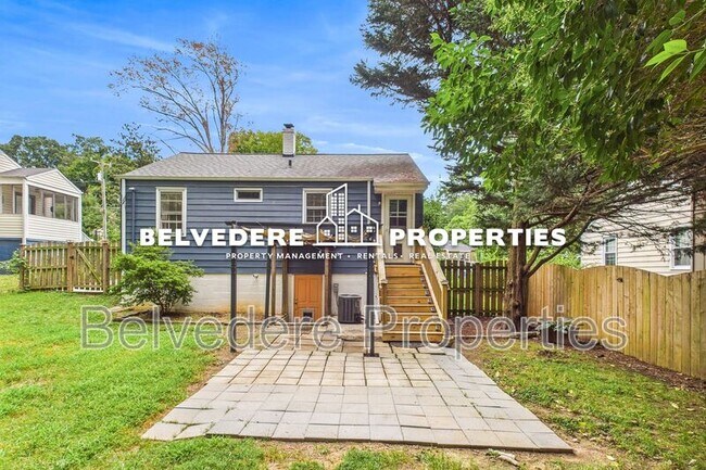 Building Photo - 1003 Cleburne St
