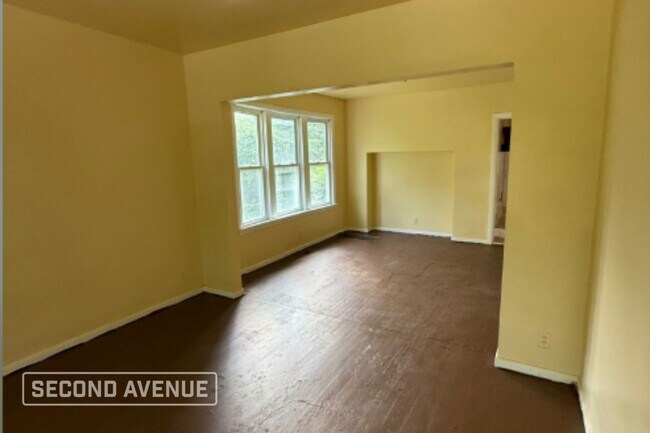 Building Photo - 11216 S Stewart Ave