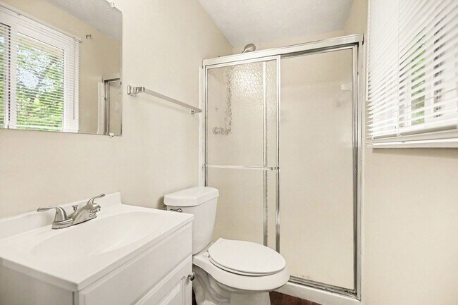Building Photo - 1380 Muirfield Dr
