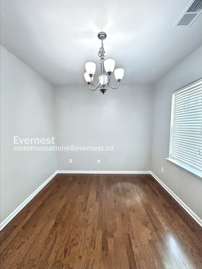 Building Photo - 10415 Paisley Abbey Ln