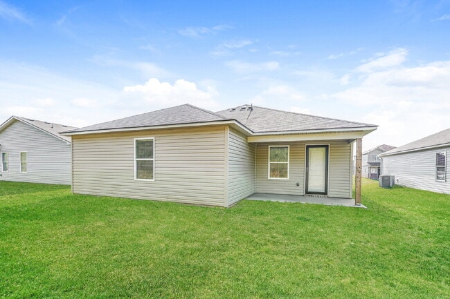 Building Photo - NEW CONSTRUCTION! Brand new 1 story home in Deer Brook Crossing.