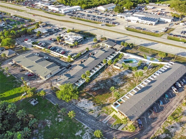 Building Photo - 21380 US-27