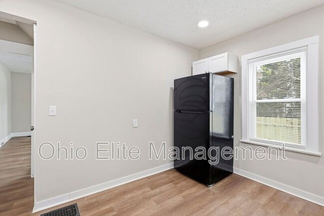 Building Photo - 783-785 S 18th St