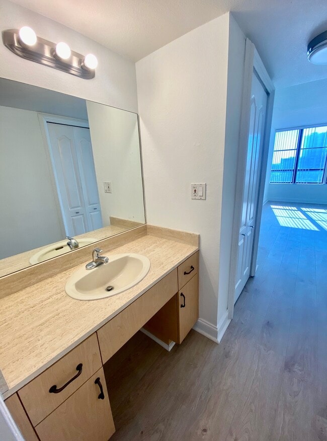 Building Photo - 500 Three Islands Blvd