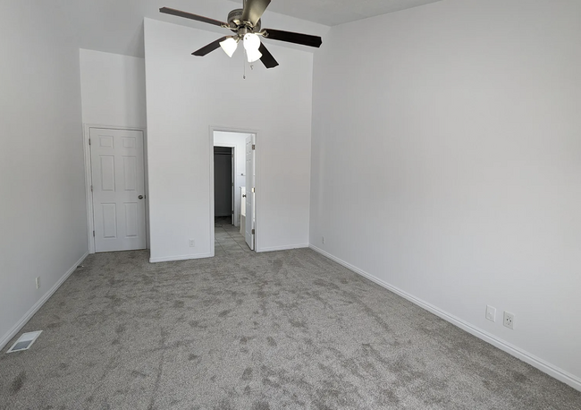 Building Photo - 4138 S Captains St