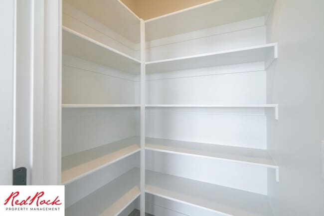 Building Photo - Modern 3 Bedroom Single-Level Home in Vill...