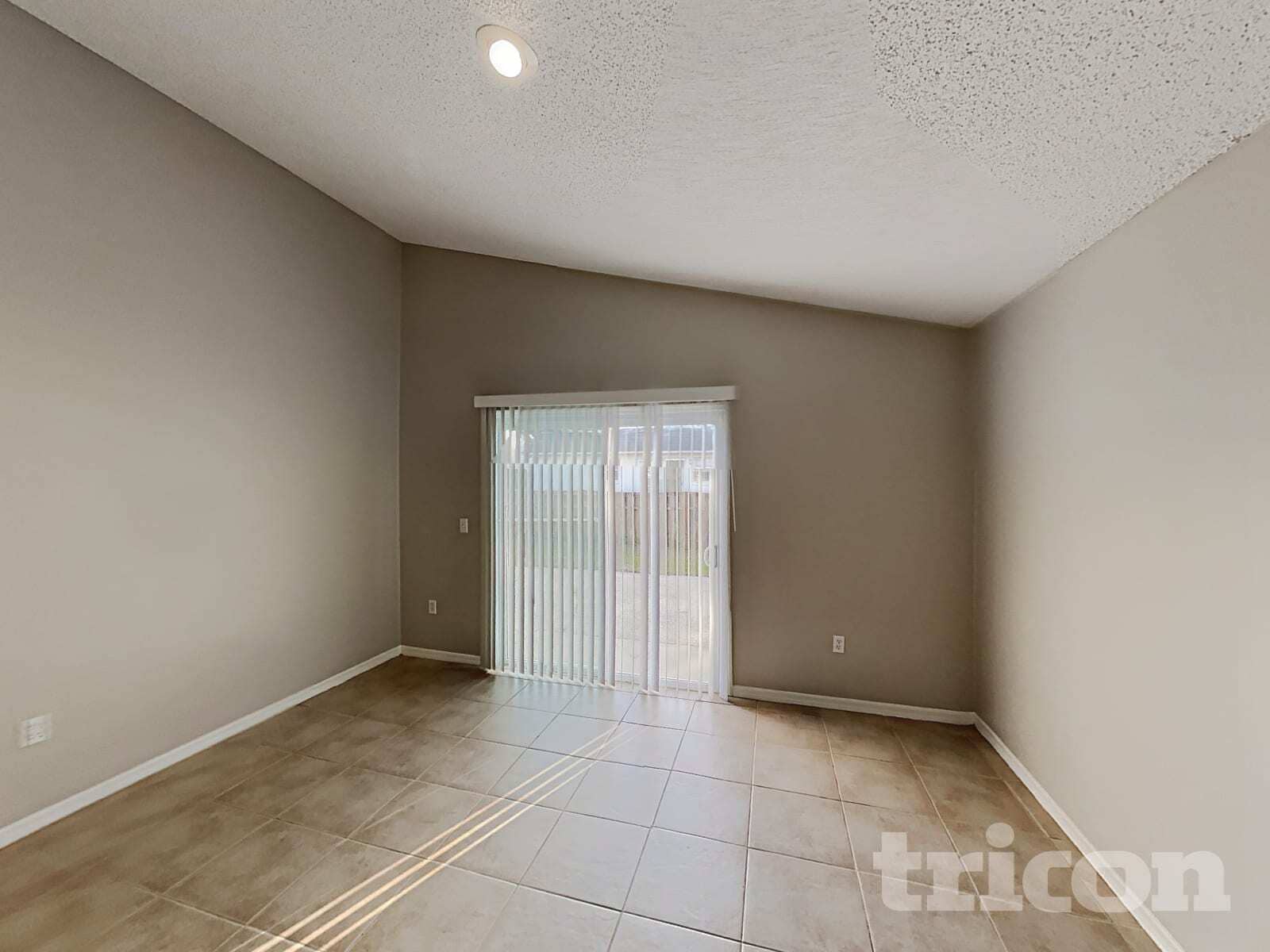 Building Photo - 134 N Aberdeen Cir