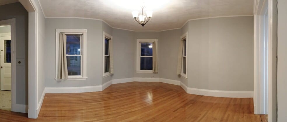 Building Photo - 52 Crescent Ave