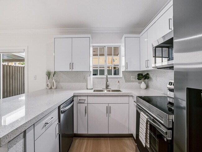 Building Photo - 11475 NW 94th Pl