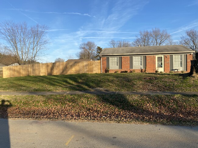 Primary Photo - 302 Mayflower Rd