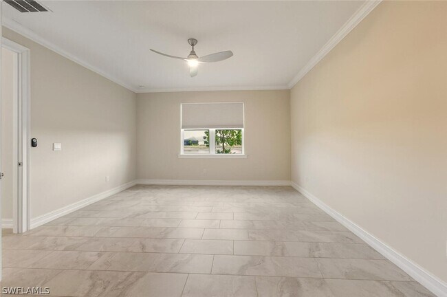 Building Photo - 28021 Sanibel Sands St