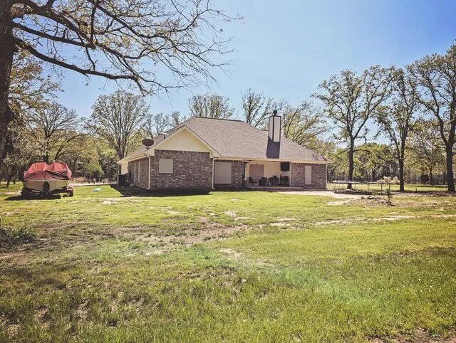Building Photo - 15994 Maple Ln
