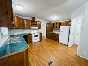 Building Photo - 33230 Walker Rd N