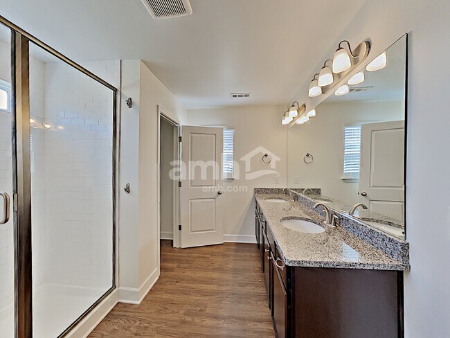 Building Photo - 4900 Horatio Ct