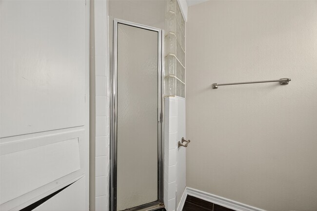 Building Photo - 2020 Huldy St