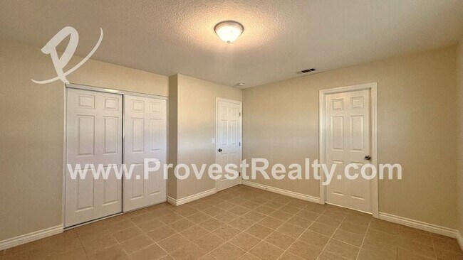 Building Photo - 14313 Osage Rd