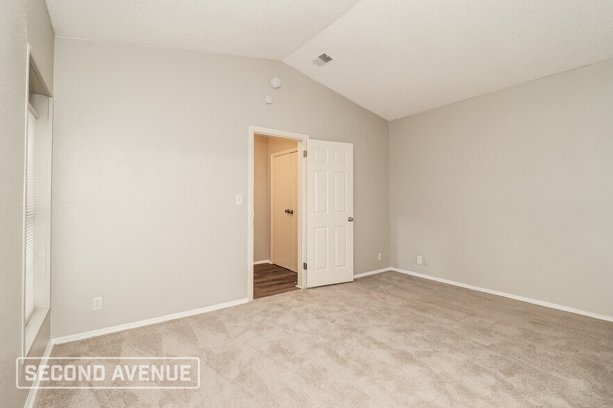 Building Photo - 127 Woodhill St