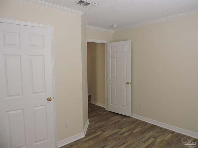 Building Photo - 3296 Two Sisters Wy