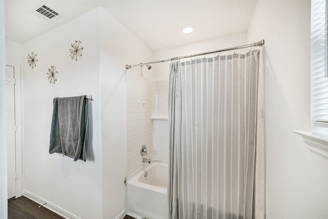 Building Photo - 26407 Red Clover Dr