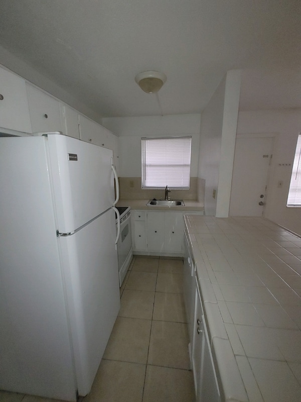 Building Photo - 4394 N Federal Hwy