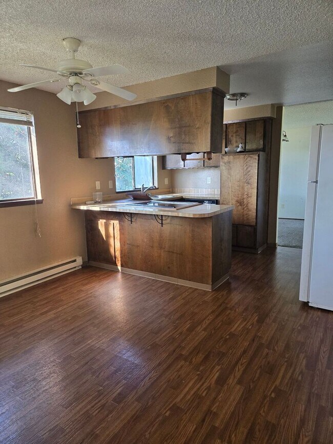 Building Photo - PRELEASING AUGUST 2026: 4 bedroom, 2.5 bathroom House