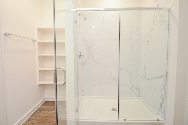 Building Photo - 8047 Marchese Dr