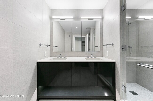 Building Photo - 15 Morris Ave