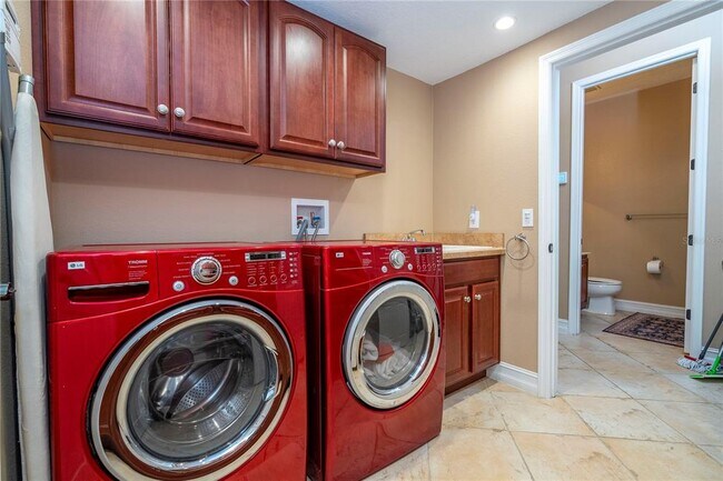 Building Photo - 3119 Falconhill Dr