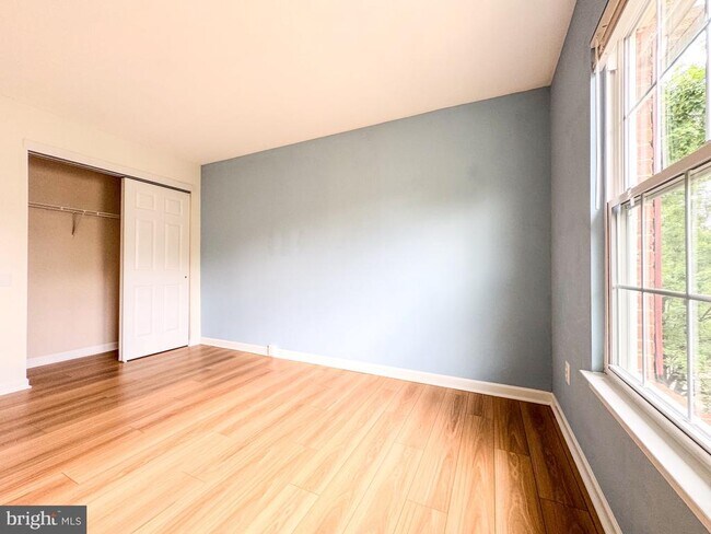 Building Photo - 11438 Abner Ave