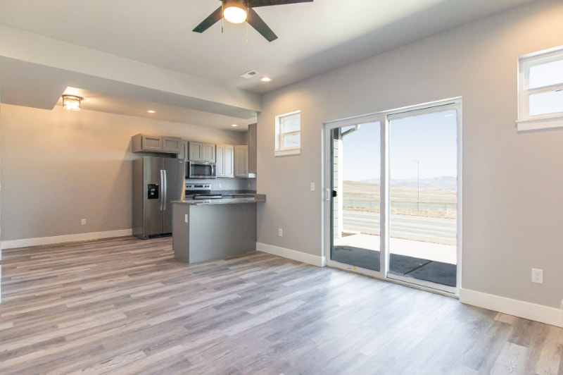 Building Photo - 2300 Deerfield Ln