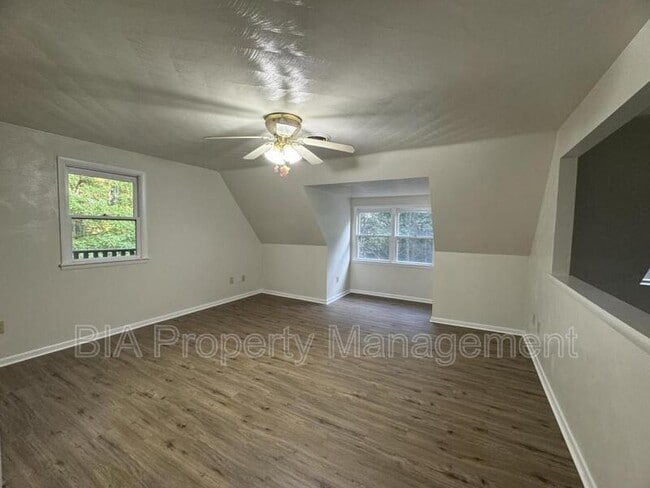 Building Photo - 225 Monks Rd