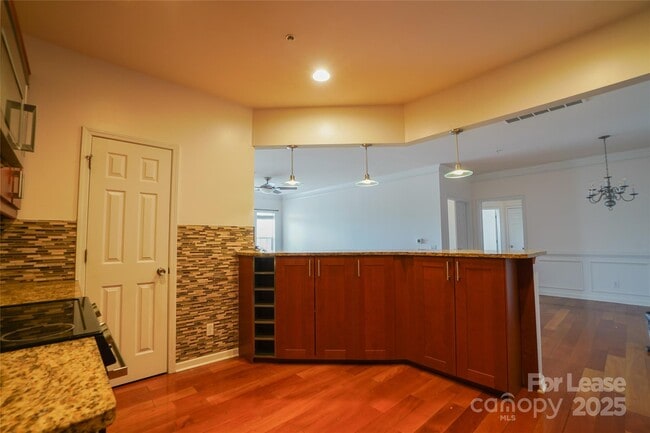 Building Photo - 14774 Via Sorrento Dr