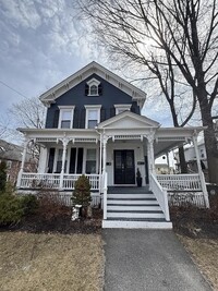 Building Photo - 130 Elm St