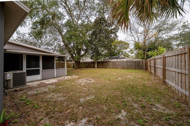 Building Photo - 245 Moonbeam Rd