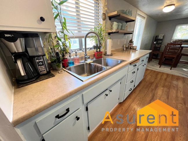 Building Photo - Beautiful Single-Level Home Located in the...