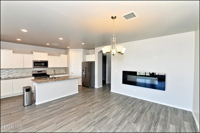 Building Photo - 13621 Olney Ave