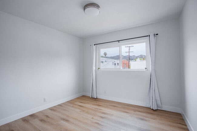 Building Photo - 1211 Detroit N St