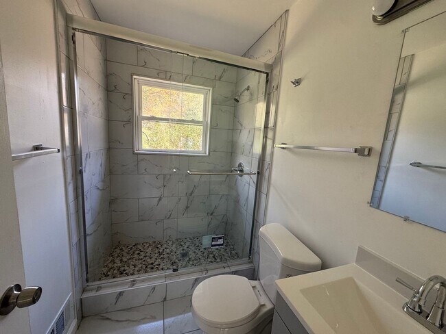 Building Photo - 5069 Flint Hill Rd SW