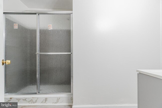 Building Photo - 101 N 6th St