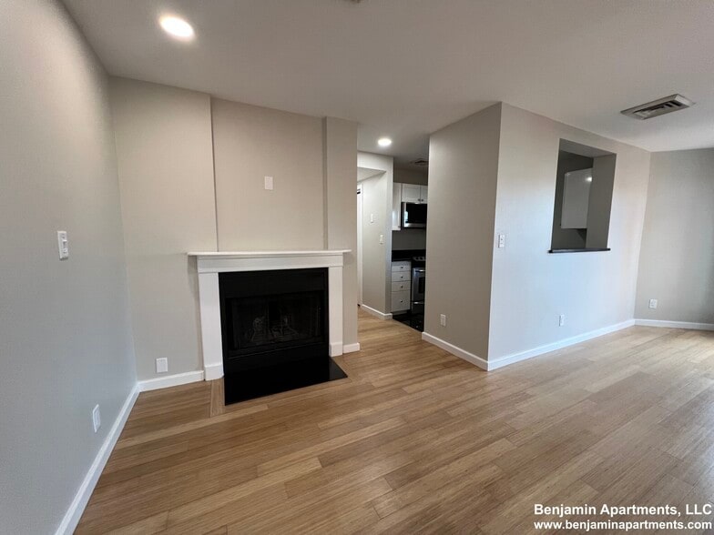 Primary Photo - 1601 Washington St