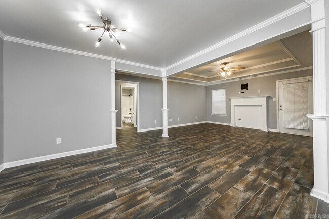 Building Photo - 31 Newcastle Dr