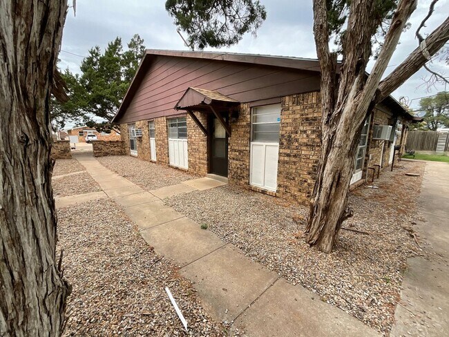 Building Photo - 113 Sasser Dr
