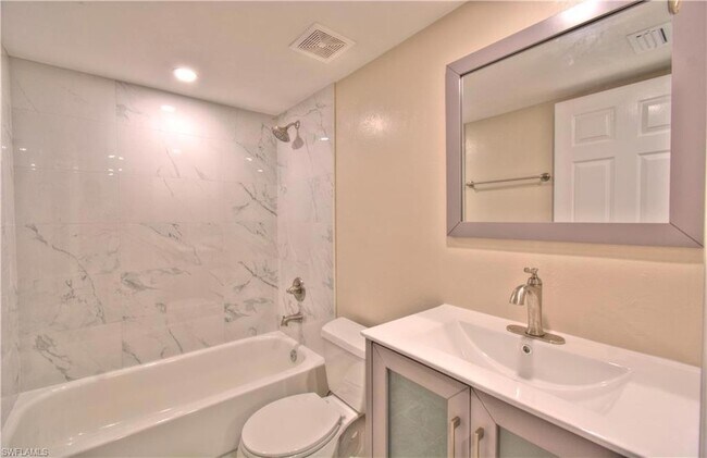 Building Photo - 776 Landover Cir