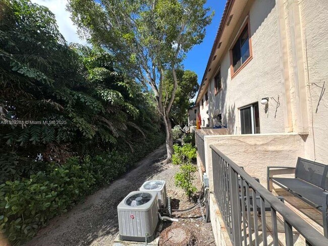 Building Photo - 9090 NW 40th St