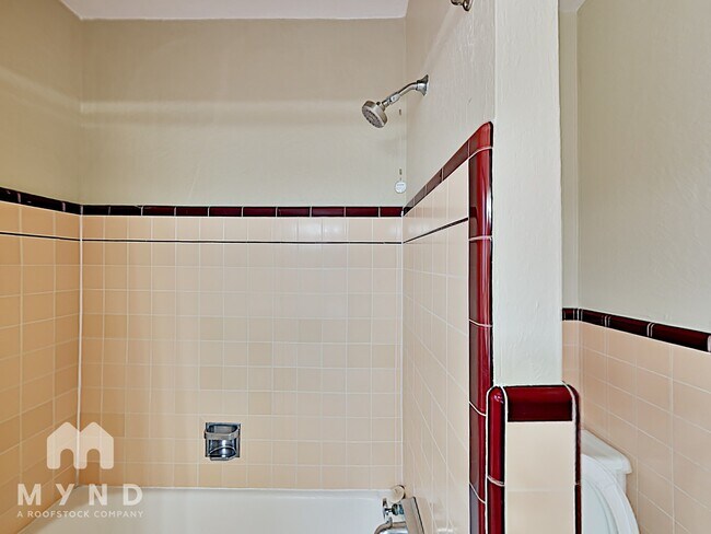 Building Photo - 2700 18th St