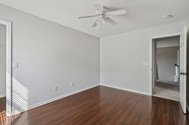 Building Photo - Spacious 4-Bedroom Retreat in Fuquay-Varin...