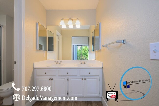 Building Photo - Newly remodeled Glen Cove 4BD single level home