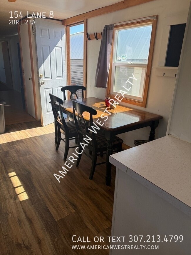 Building Photo - 154 Lane 8