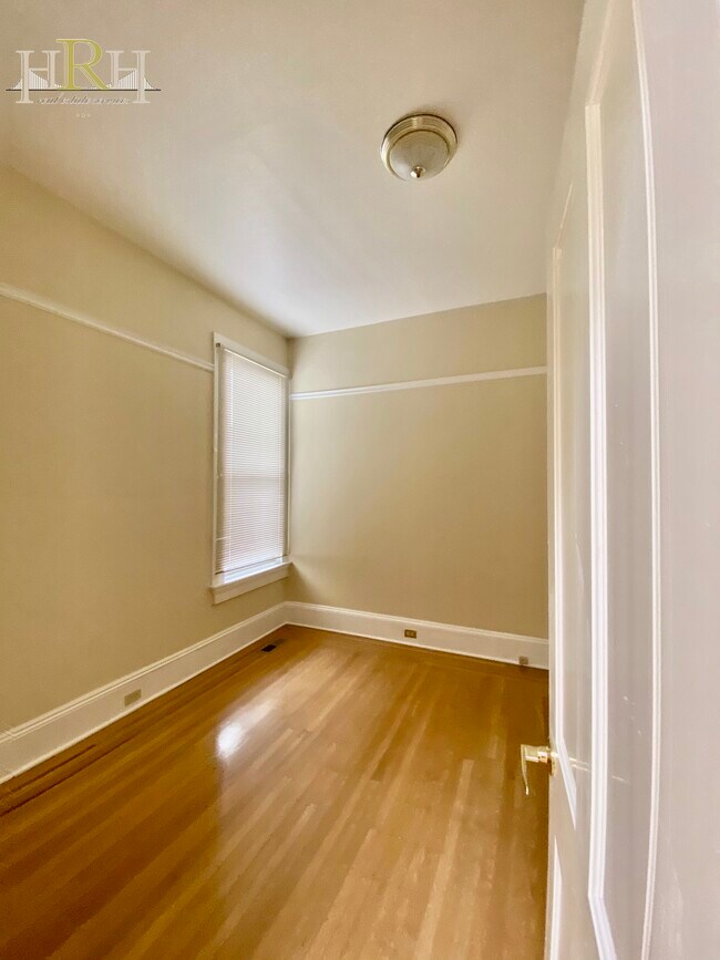 Bedroom - 1562 Dolores St