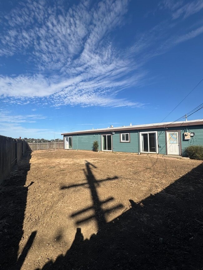 Building Photo - 103 Pueblo Way